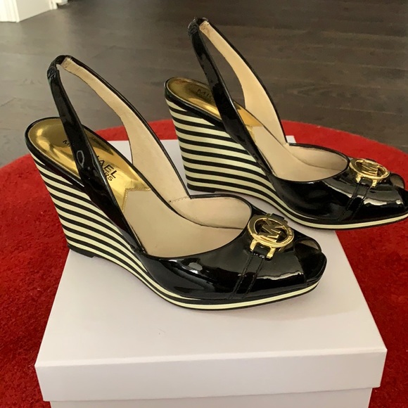 Michael Kors Wedges - Picture 2 of 9